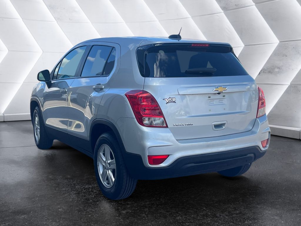 2022 Chevrolet Trax LS photo 6