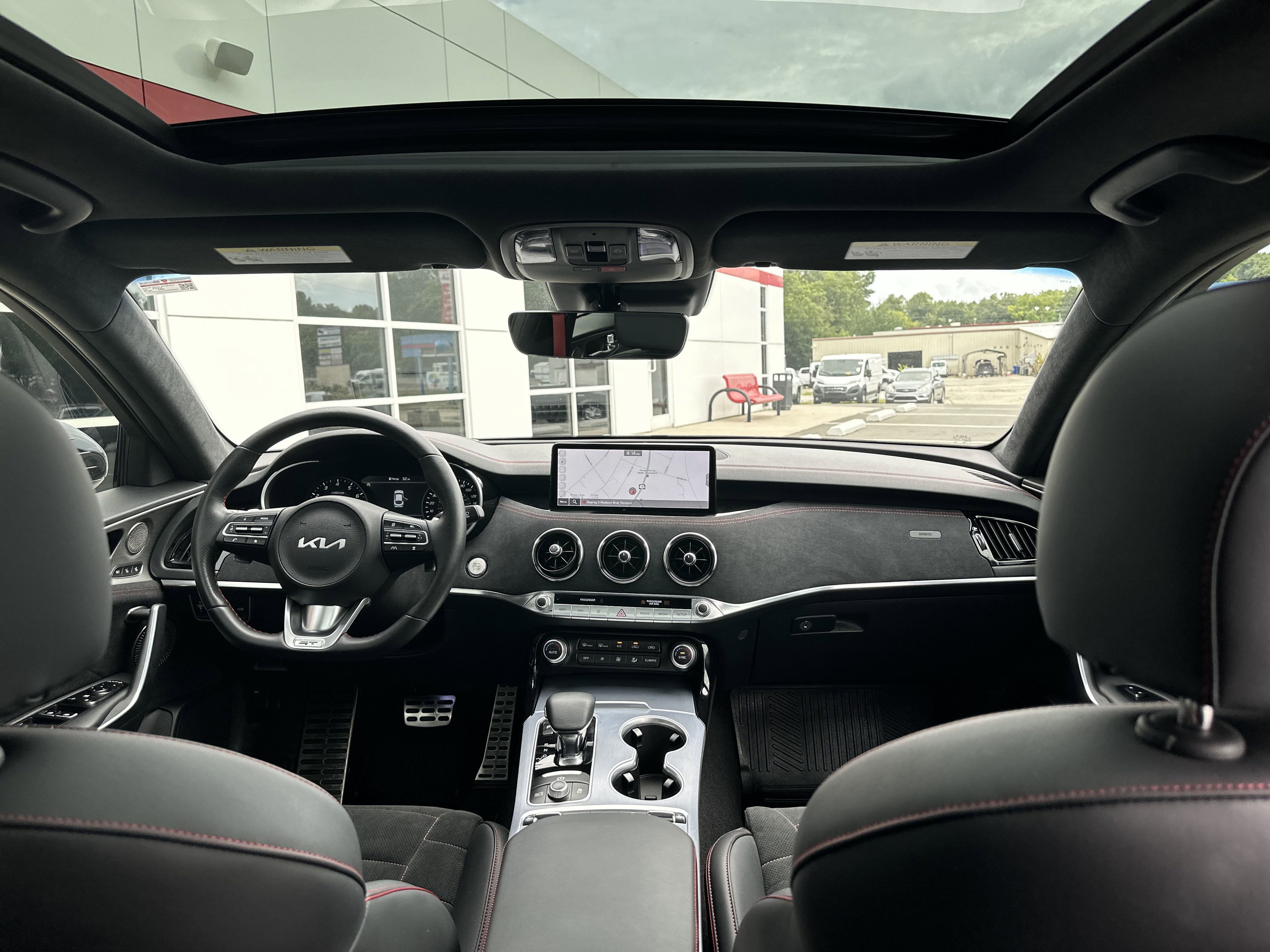 2023 Kia Stinger GT2 photo 16