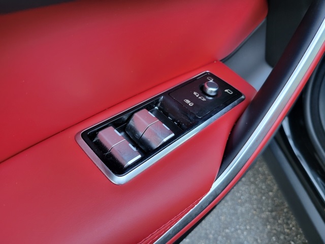 2025 Jaguar F-PACE R-Dynamic S photo 25