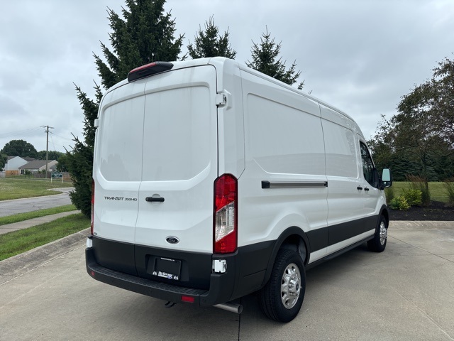 2024 Ford Transit photo 2