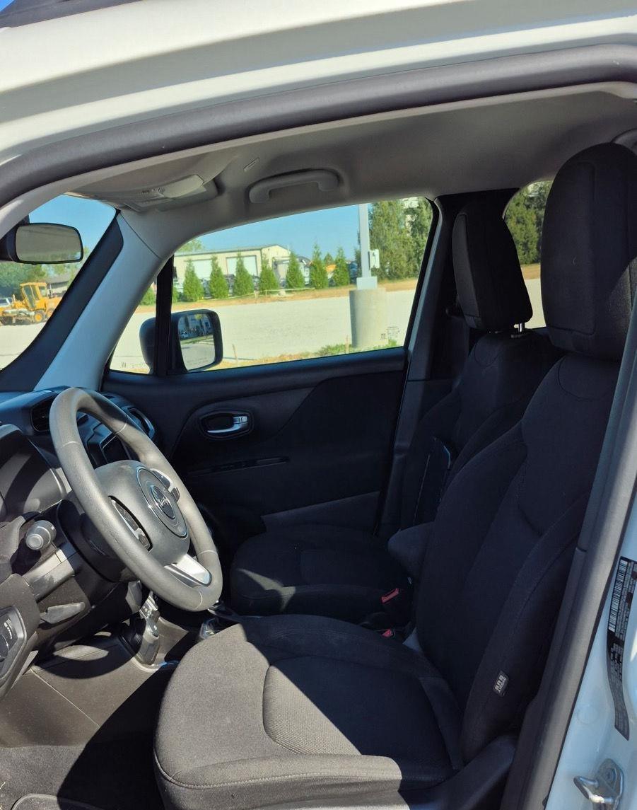 2021 Jeep Renegade Sport photo 9