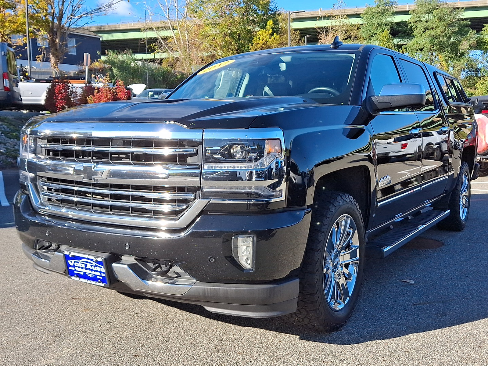 2017 Chevrolet Silverado 1500 High Country photo 4