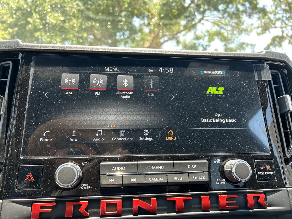 2025 Nissan Frontier PRO-4X photo 28