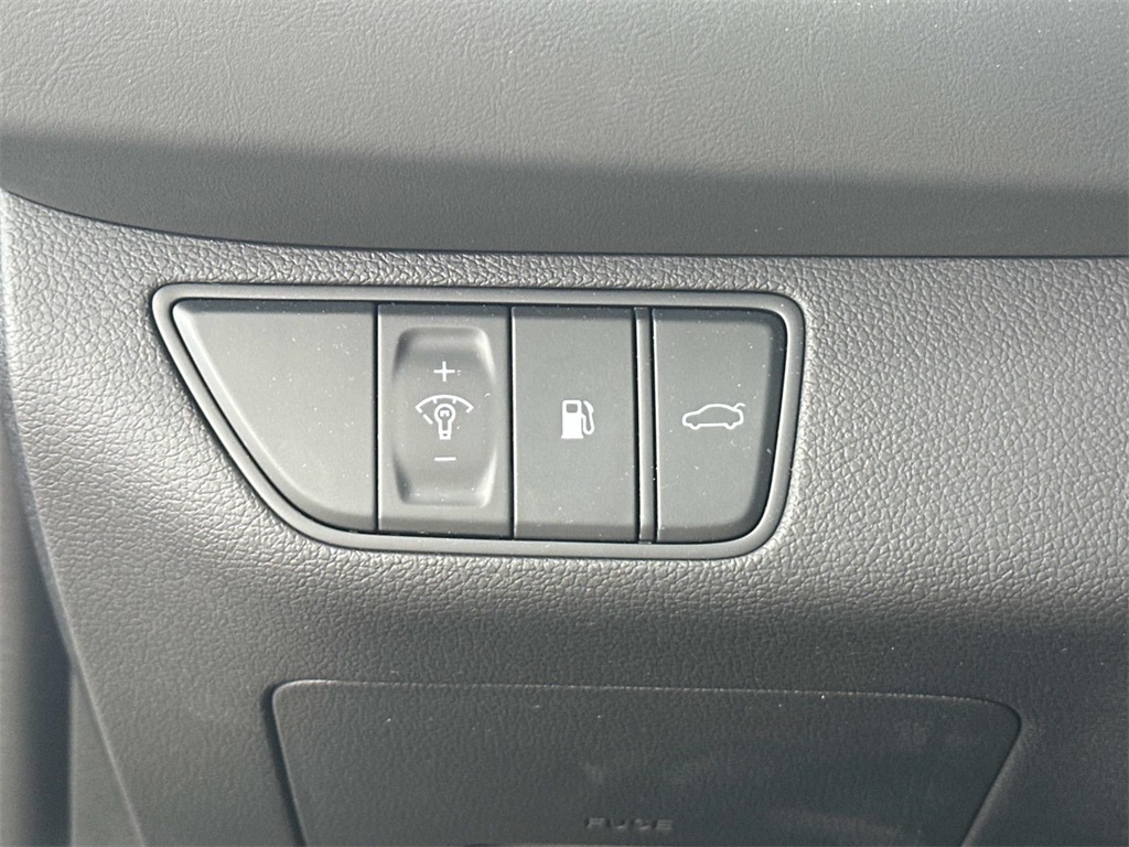 2025 Genesis G70 2.5T photo 27