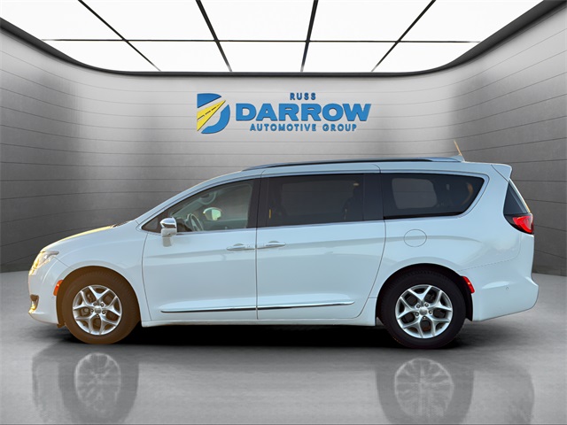 2020 Chrysler Pacifica Limited photo 2