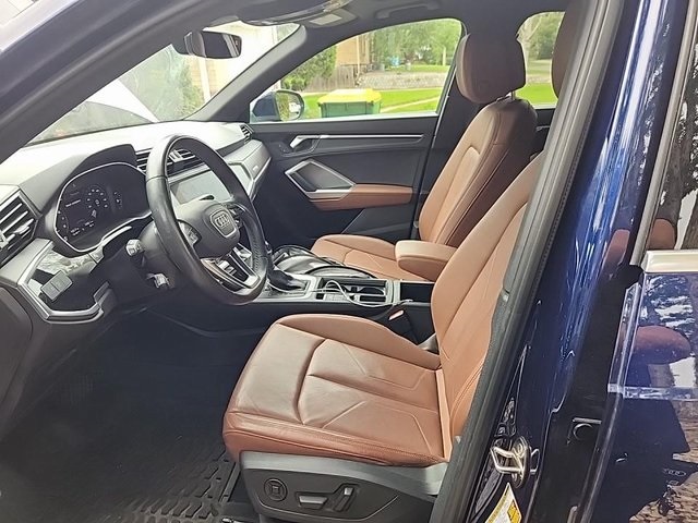 2022 Audi Q3 S line Premium Plus photo 5