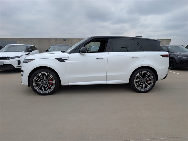 2025 Land Rover Range Rover Sport SE photo 3