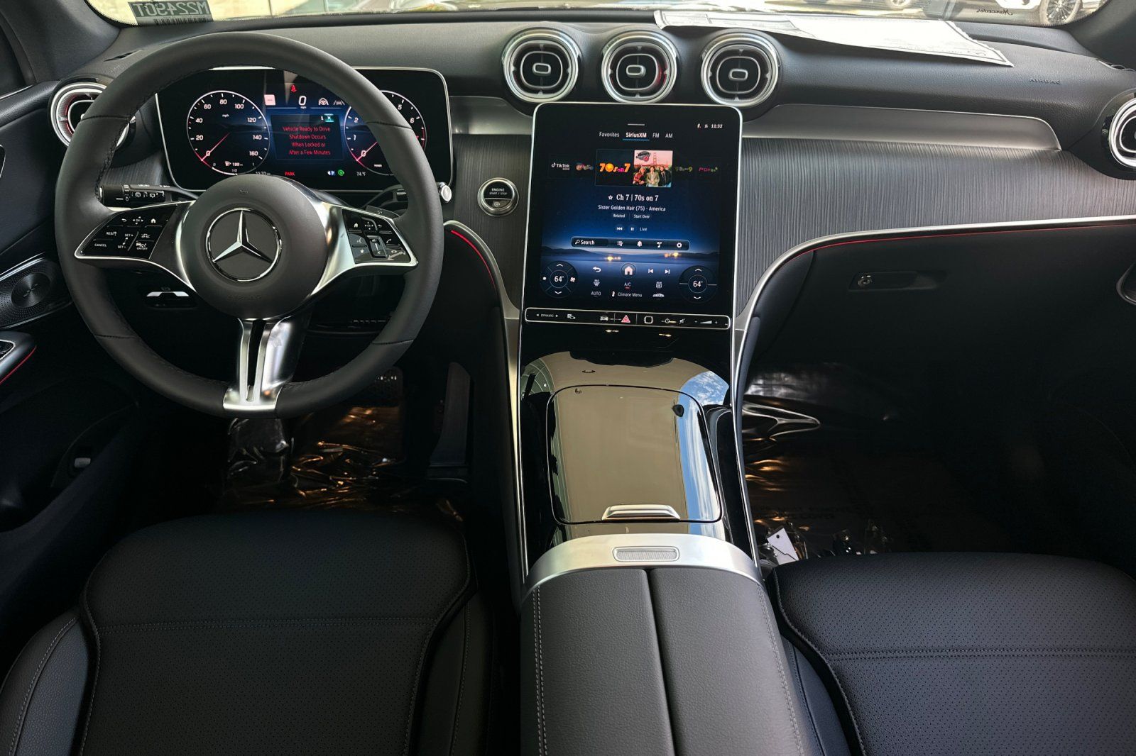 2026 Mercedes Benz GLC 300 photo 2