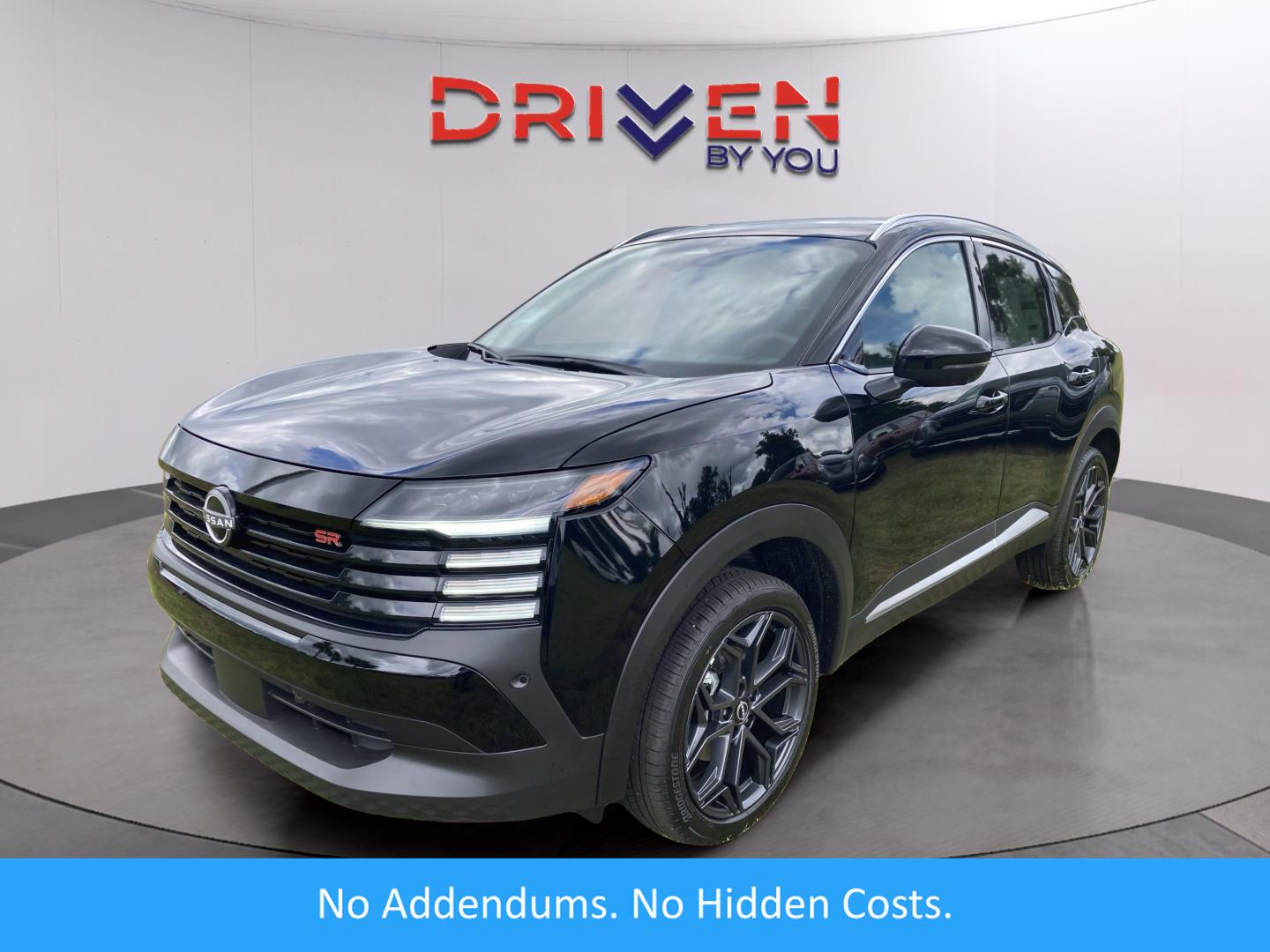 2025 Nissan Kicks SR's photo