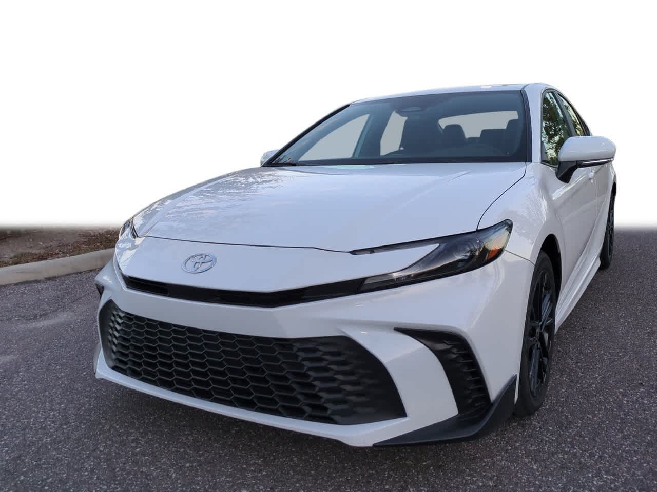 2025 Toyota Camry SE's photo