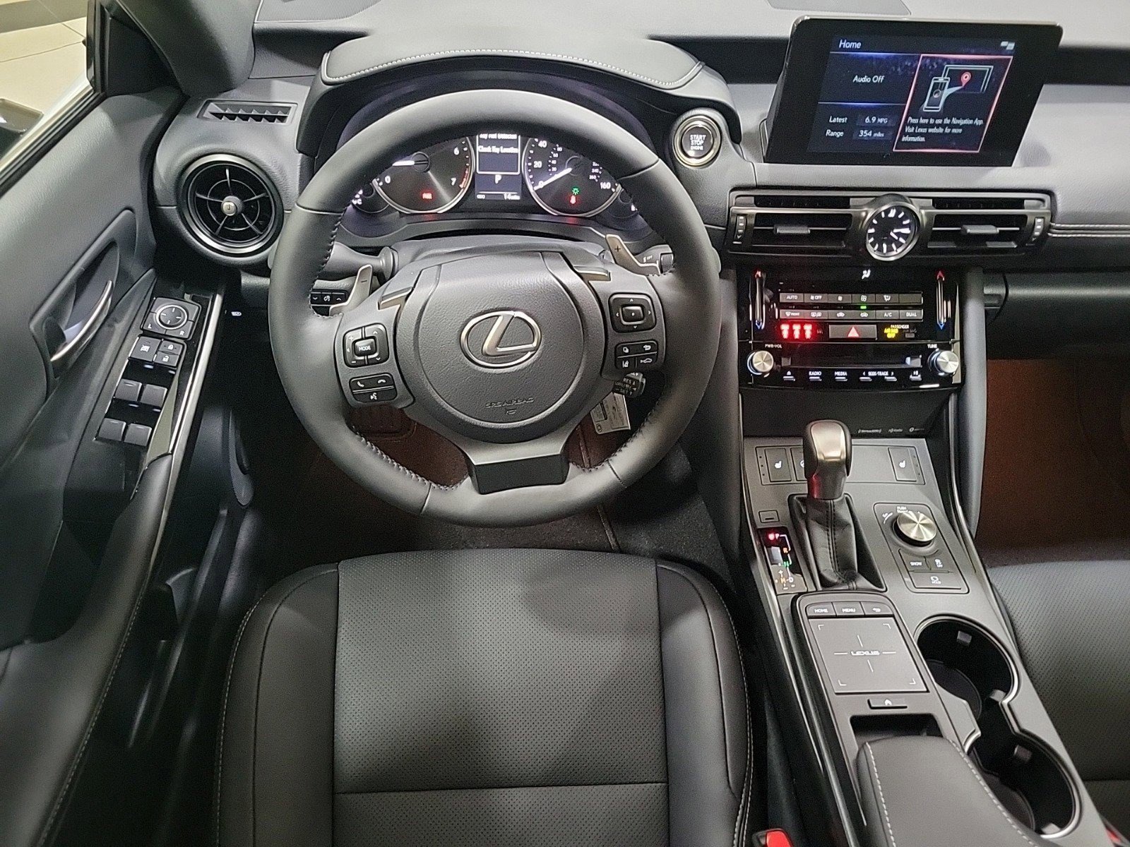 2025 Lexus IS F SPORT photo 9