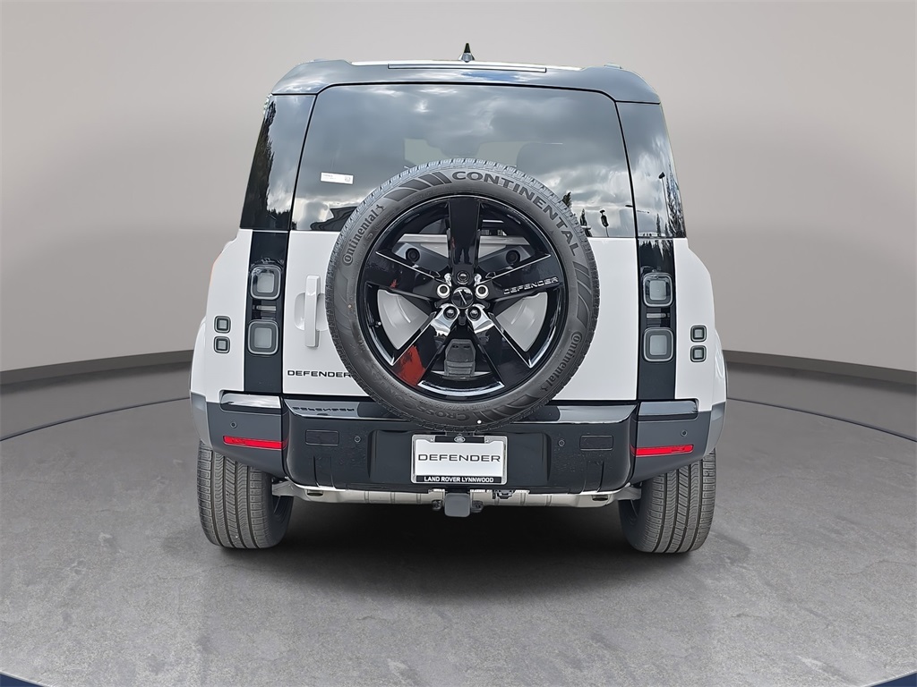 2026 Land Rover Defender 110 S photo 4