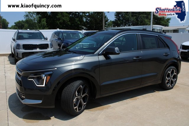2025 Kia Niro EX Touring photo 2