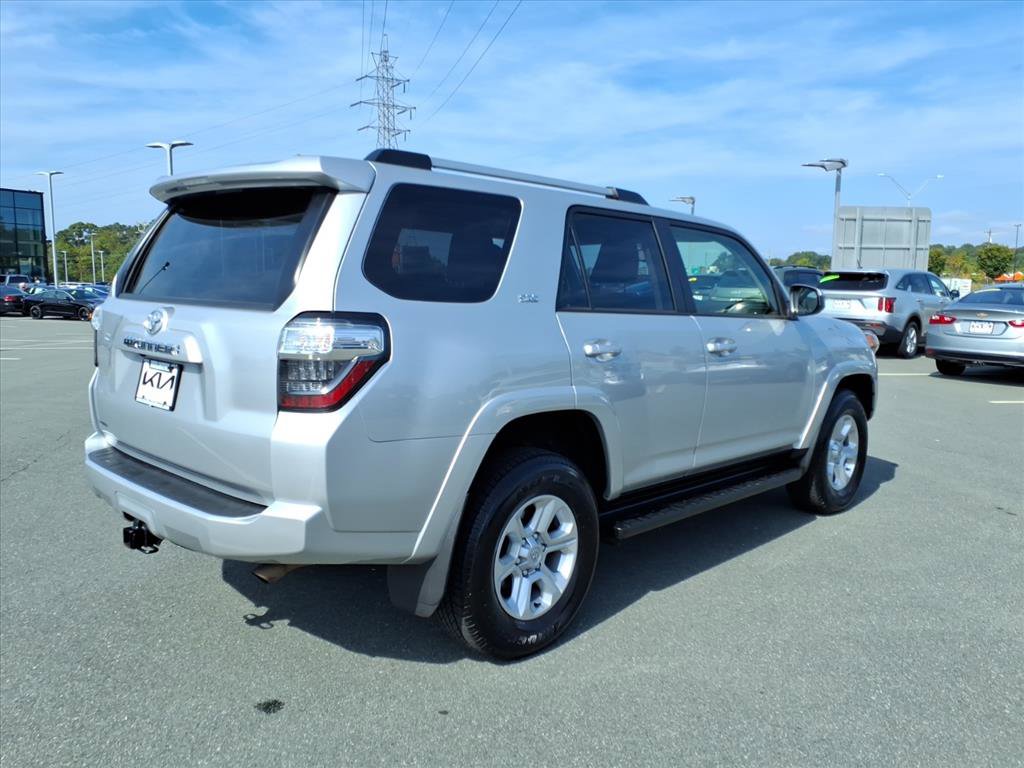 2024 Toyota 4Runner SR5 photo 26