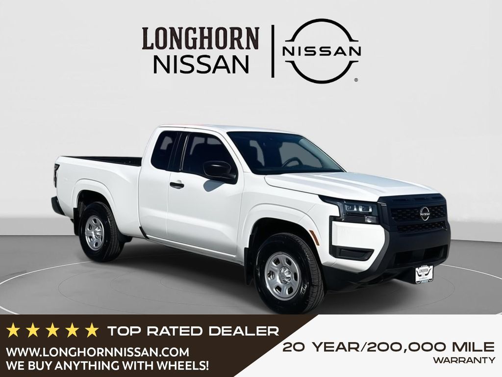 2026 Nissan Frontier S's photo