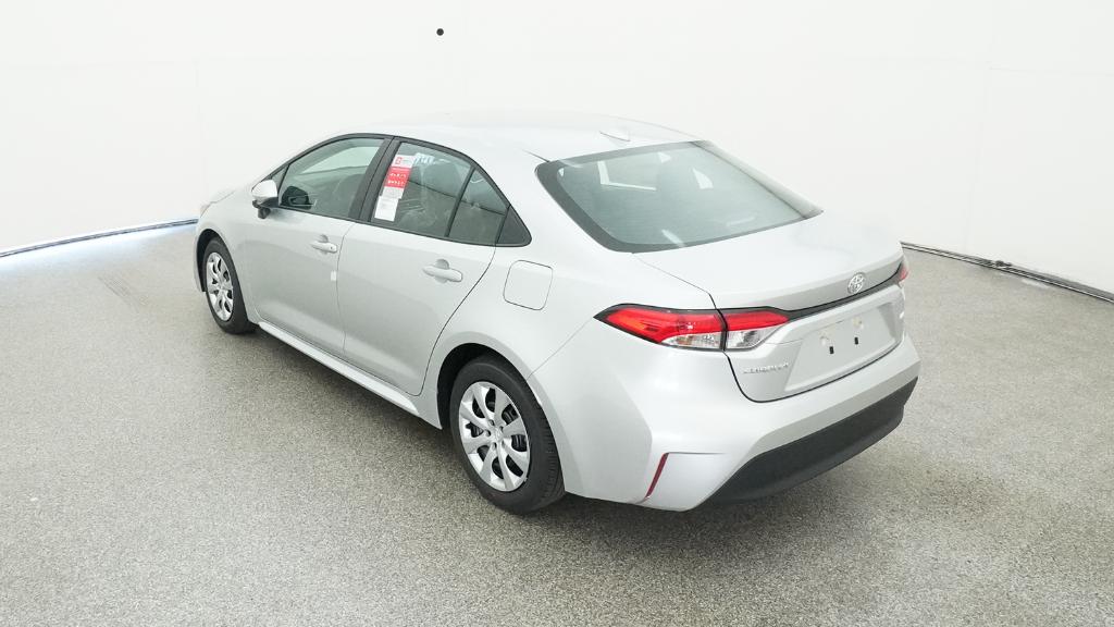 2025 Toyota Corolla LE photo 12