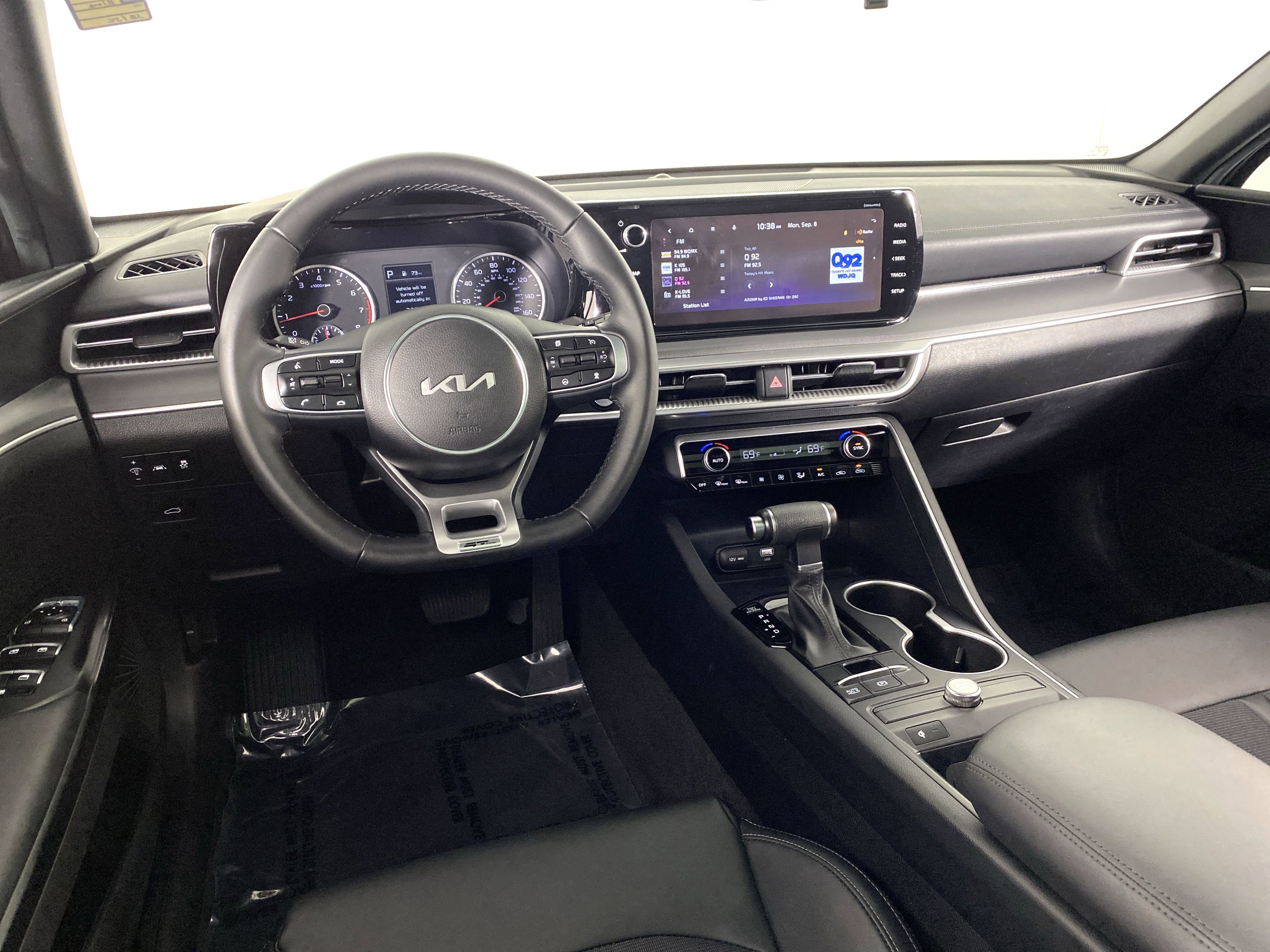 2023 Kia K5 GT-Line photo 4