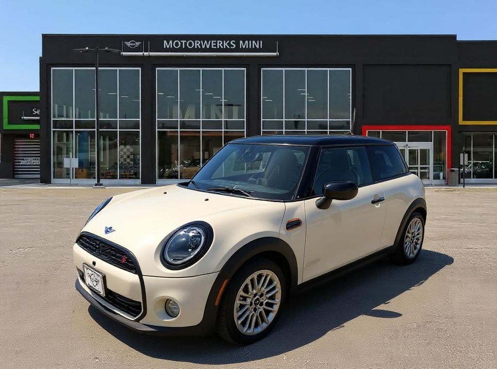 2026 MINI Hardtop 2 Door S's photo