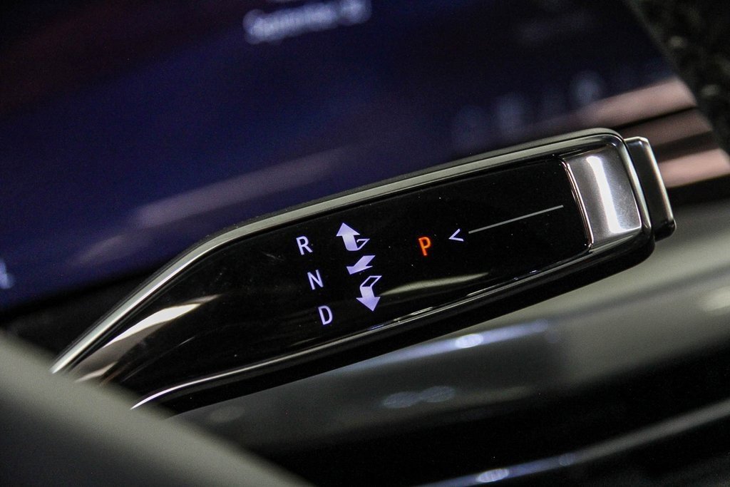 2026 Cadillac Escalade Luxury photo 20