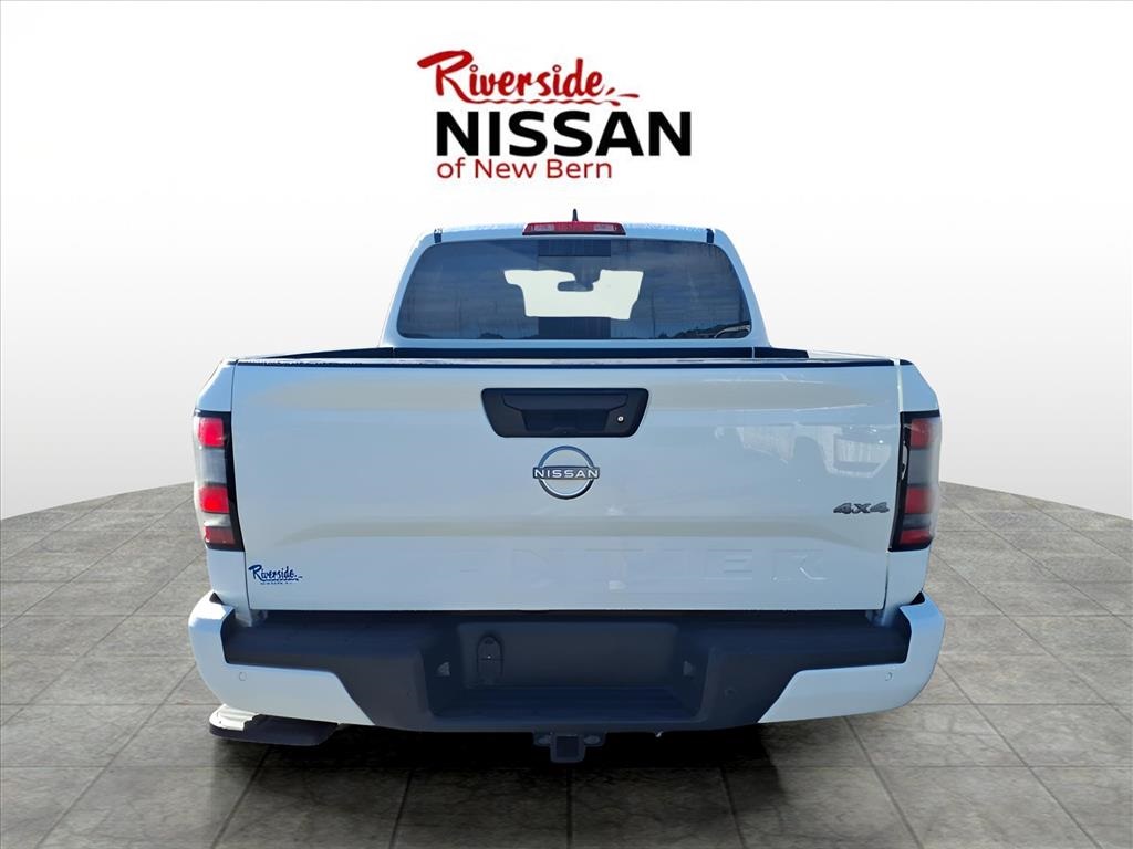 2026 Nissan Frontier SV photo 3