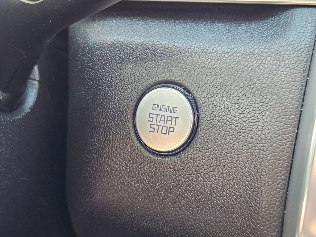 2022 Kia Sorento X-Line SX Prestige photo 17