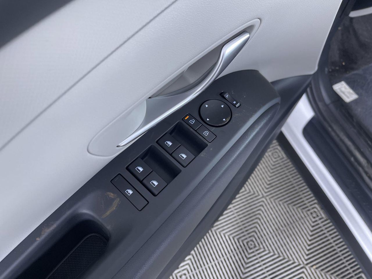 2025 Hyundai Tucson SE photo 20