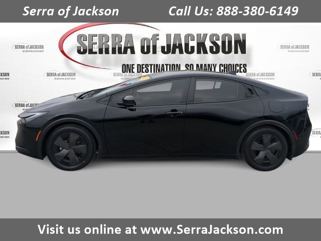 2023 Toyota Prius LE's photo