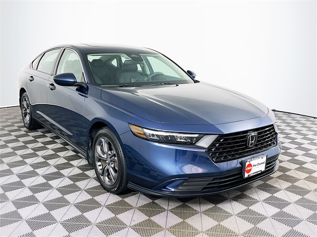 2023 Honda Accord EX's photo