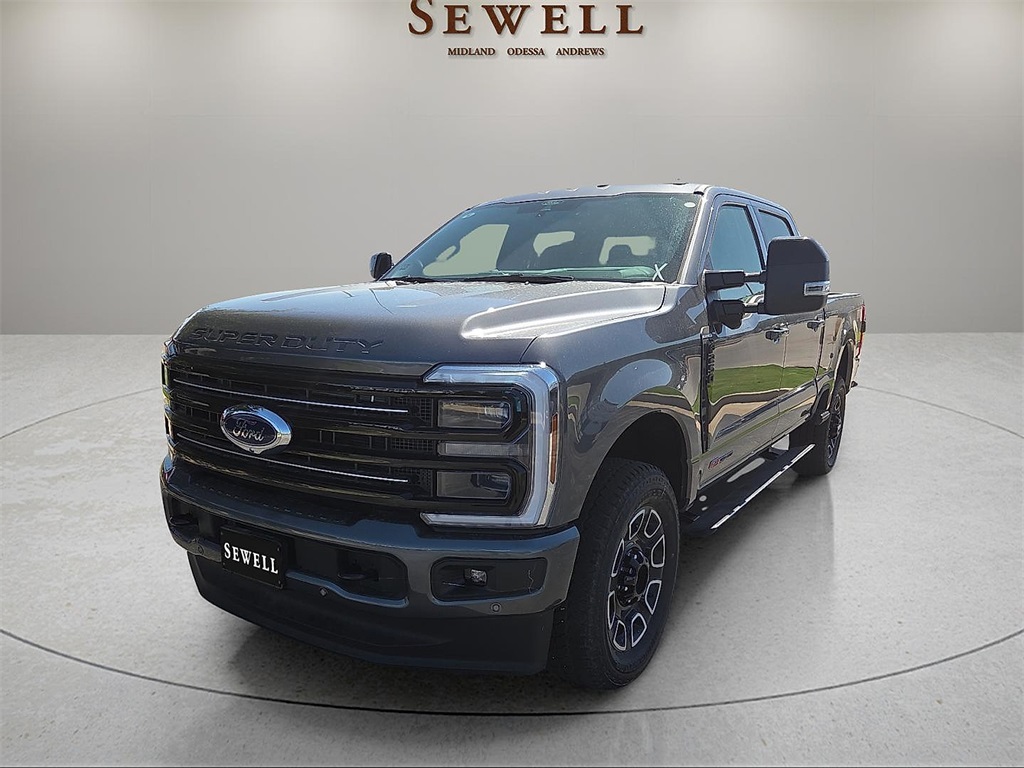 2026 Ford F-250 Super Duty Platinum's photo