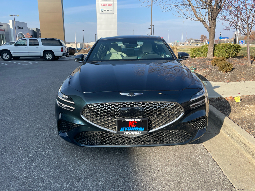 2025 Genesis G70 2.5T photo 3