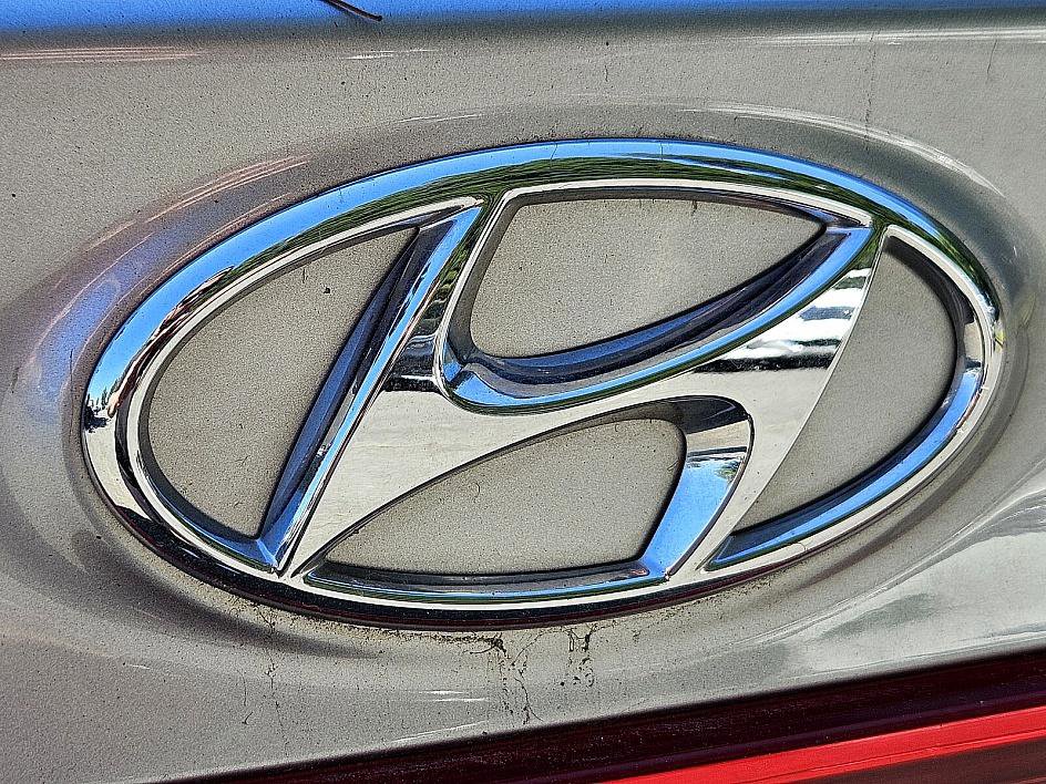2023 Hyundai Santa Fe SEL photo 14