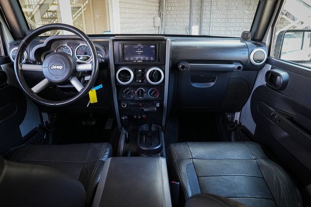 2008 Jeep Wrangler Unlimited Sahara photo 22