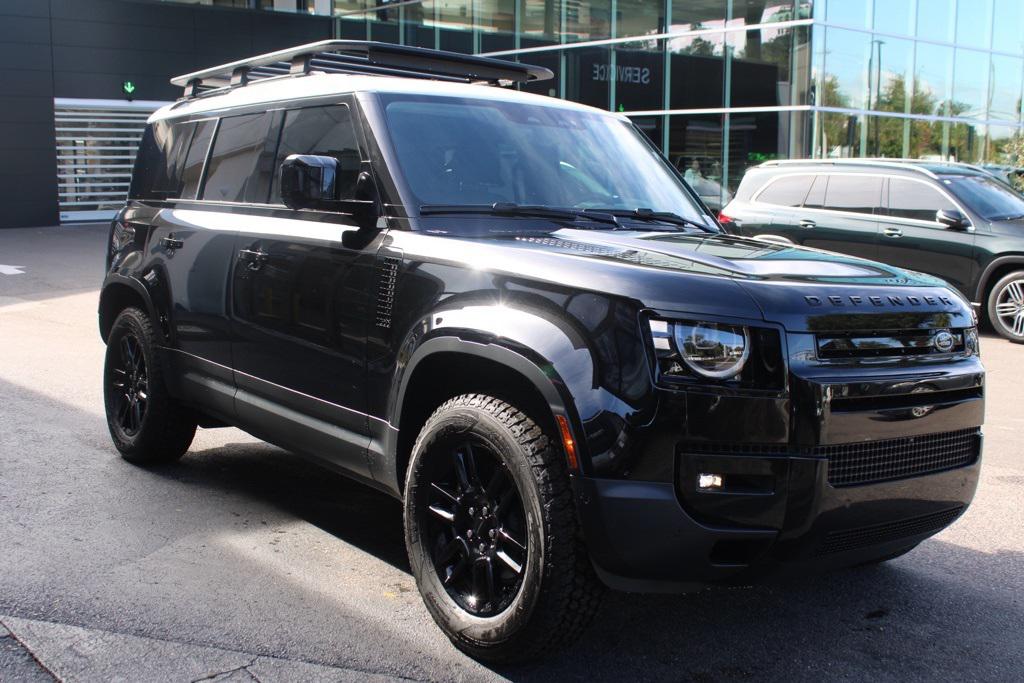 2026 Land Rover Defender 110 S photo 4