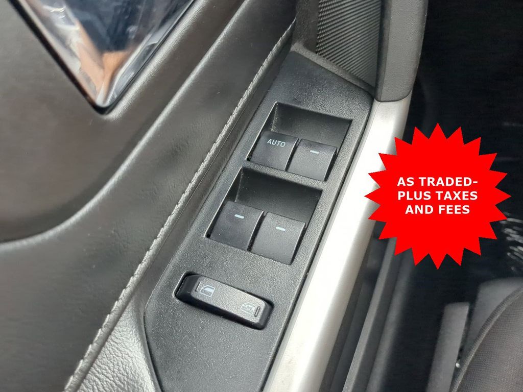 2013 Ford Edge SE photo 18