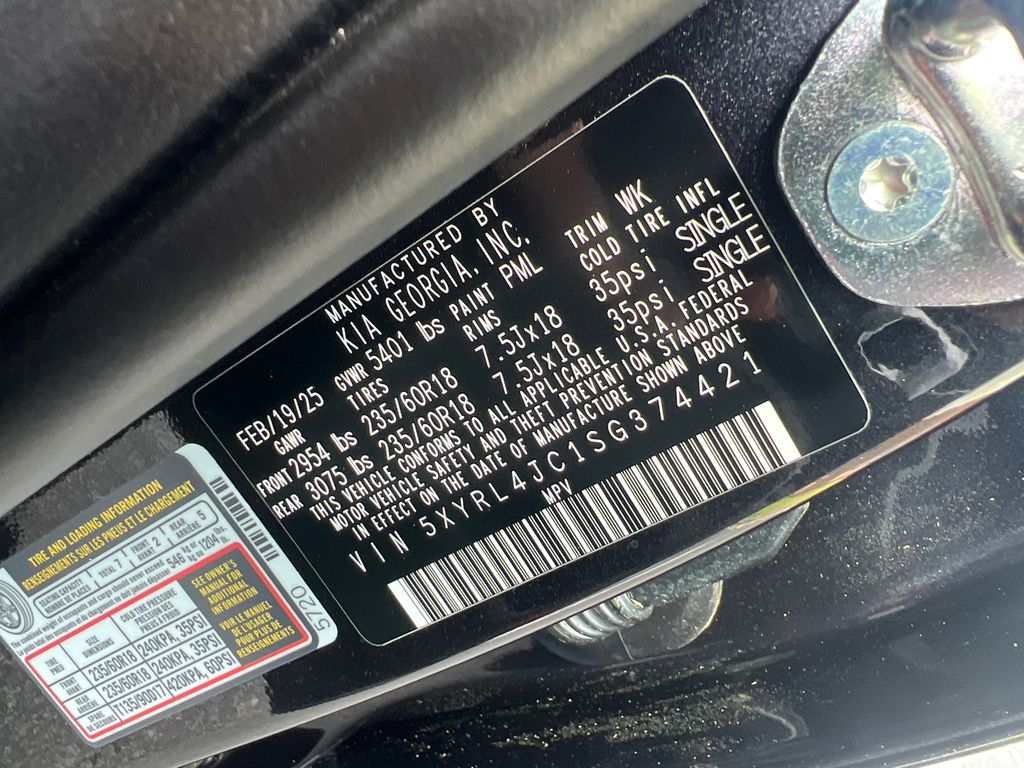2025 Kia Sorento S photo 23