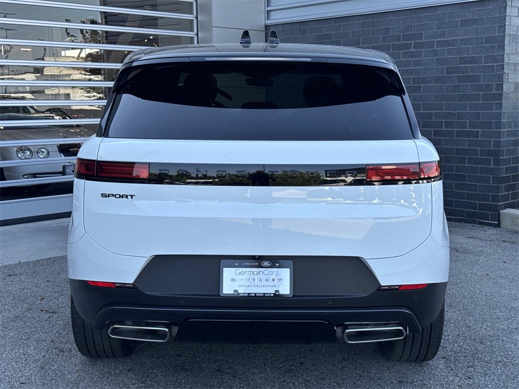 2025 Land Rover Range Rover Sport SE photo 5