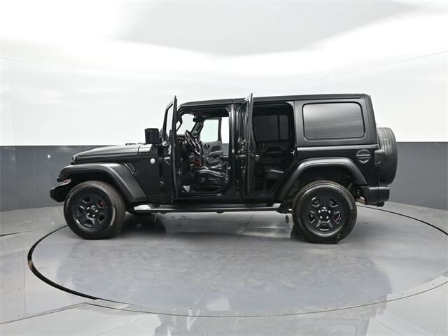 2019 Jeep Wrangler Unlimited Sahara photo 26