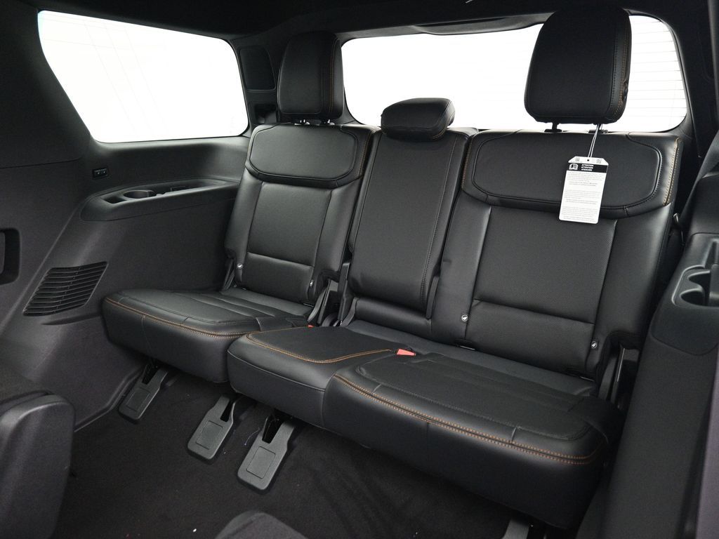2025 Ford Expedition photo 20