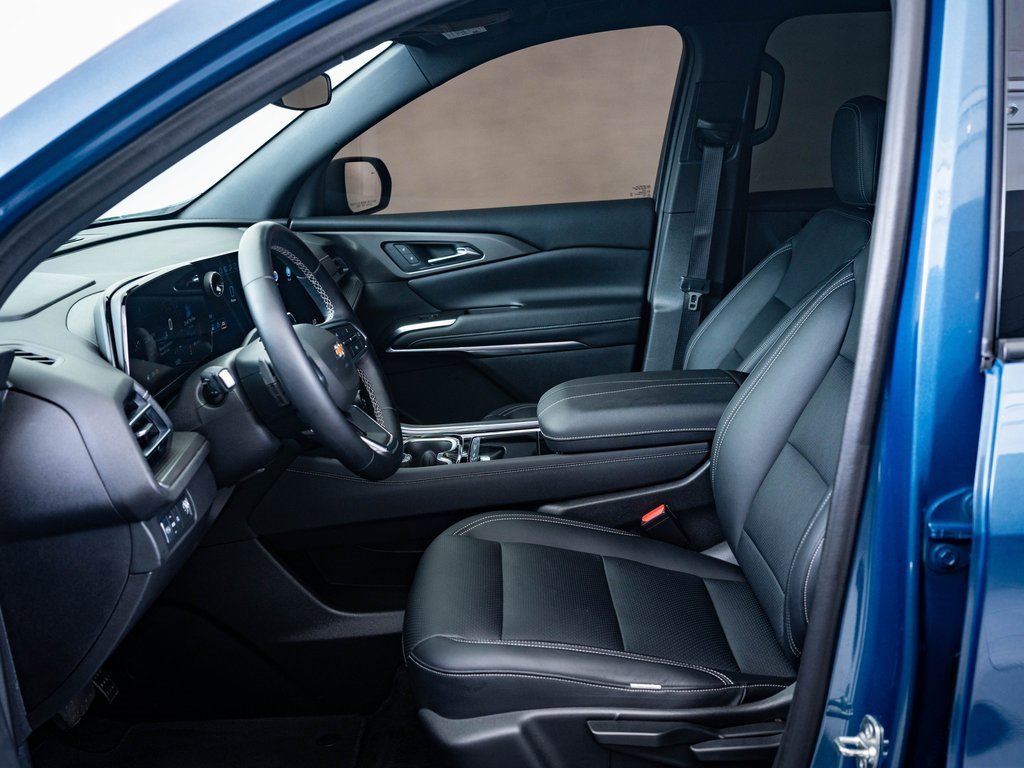 2024 Chevrolet Traverse LS photo 4