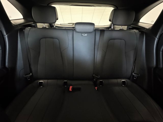 2025 Mercedes Benz GLA 250 photo 4