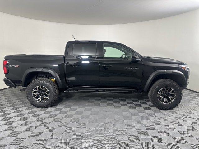 2026 Chevrolet Colorado ZR2 photo 2