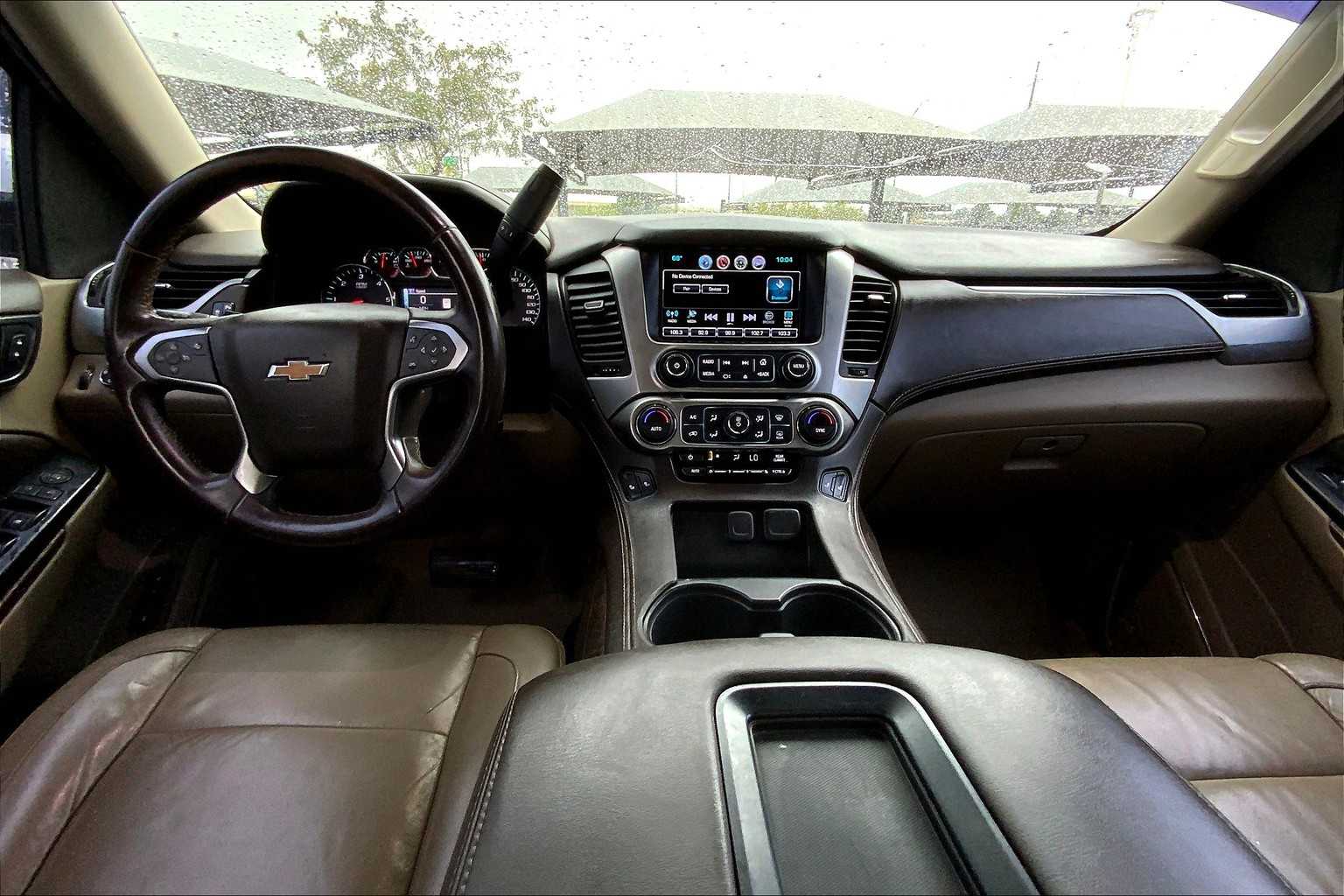 2017 Chevrolet Tahoe LT photo 12