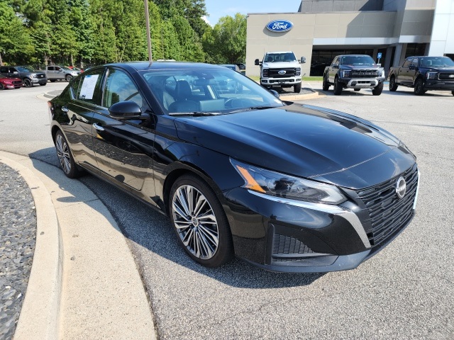 2023 Nissan Altima 2.5 SL photo 2