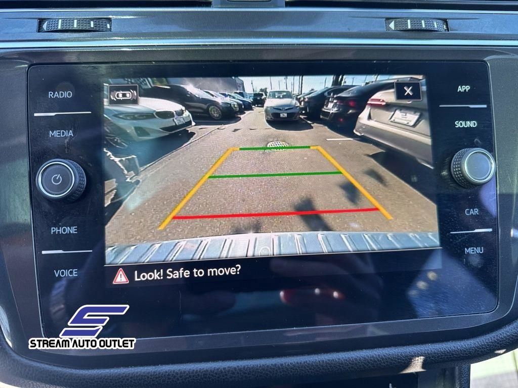 2023 Volkswagen Tiguan SE photo 19
