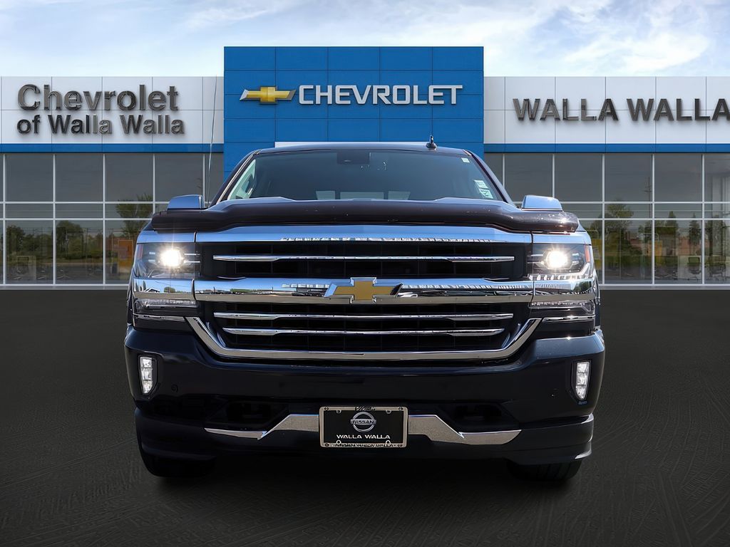 2017 Chevrolet Silverado 1500 High Country photo 2