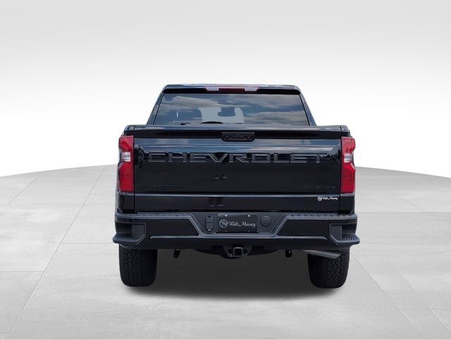 2025 Chevrolet Silverado 1500 Custom photo 4