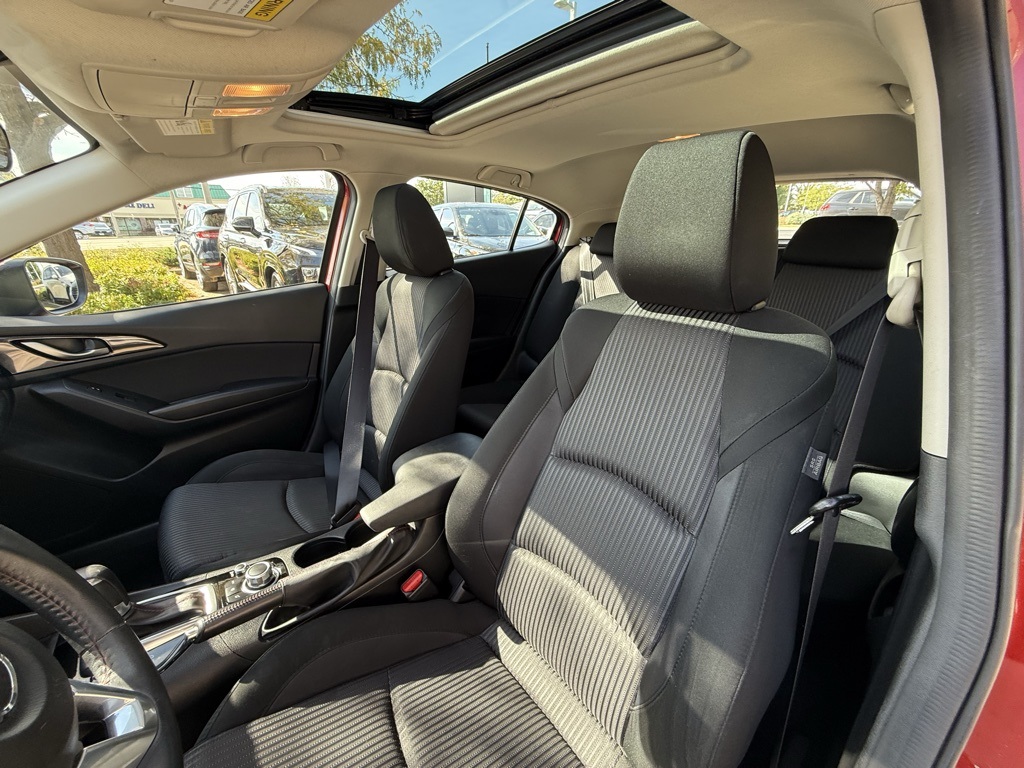 2016 Mazda Mazda3 Touring photo 8