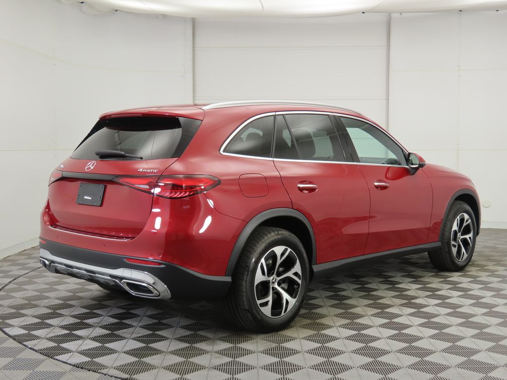 2026 Mercedes Benz GLC 350e 4MATIC photo 4