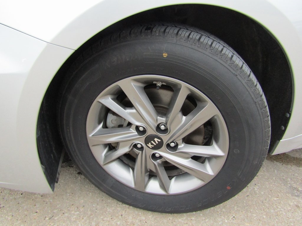 2019 Kia Optima LX photo 21