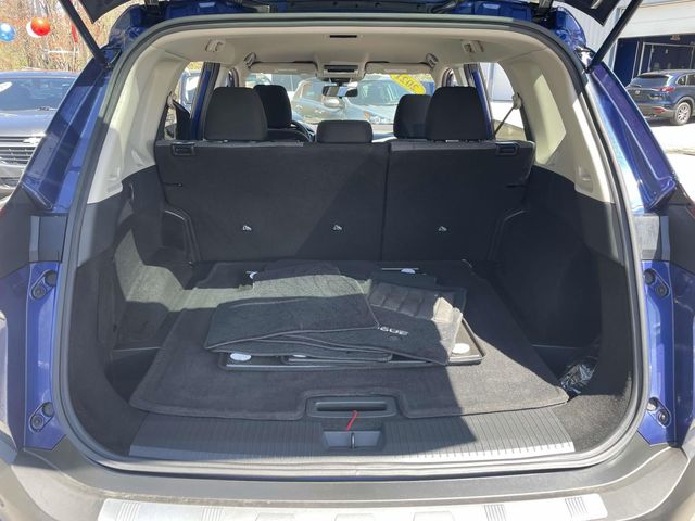 2021 Nissan Rogue SV photo 6